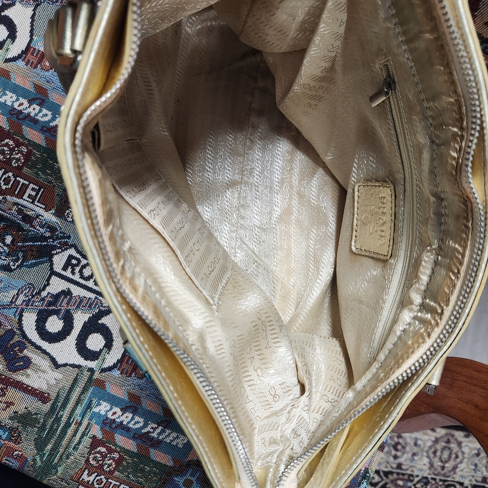 Purse - Picture 5 of 9